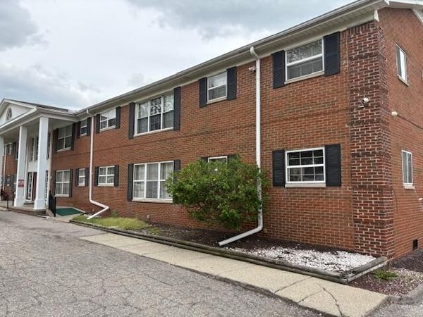 25301 Five Mile Road, Unit 101, Redford, MI 48239
