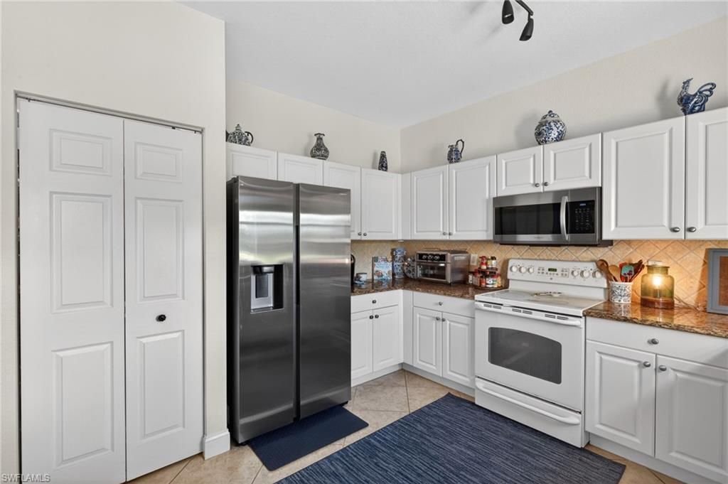 10284 Crepe Jasmine Ln, Fort Myers, FL 33913 Photo