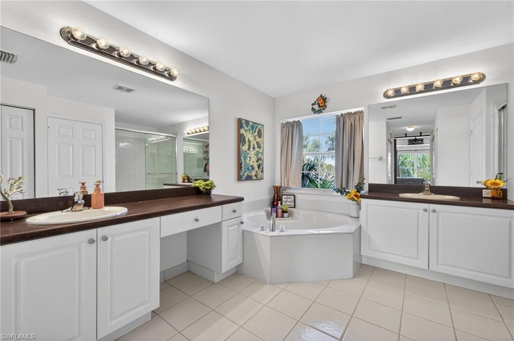 10284 Crepe Jasmine Ln, Fort Myers, FL 33913 Photo