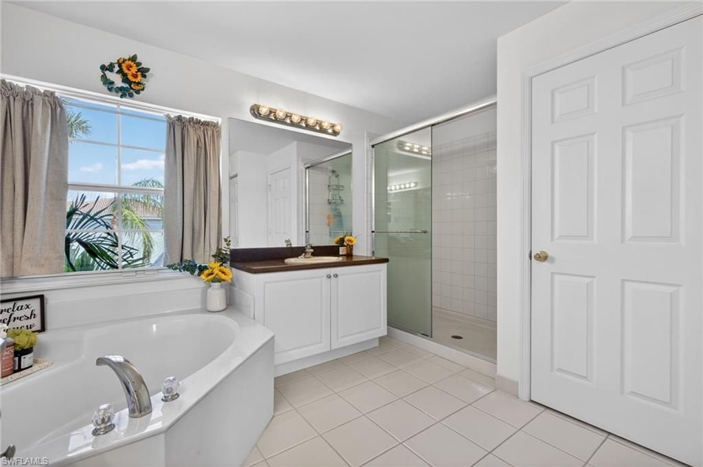 10284 Crepe Jasmine Ln, Fort Myers, FL 33913 Photo