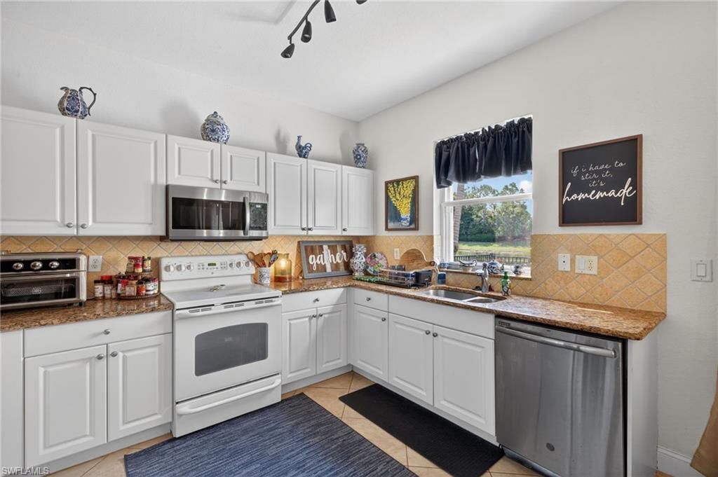 10284 Crepe Jasmine Ln, Fort Myers, FL 33913 Photo