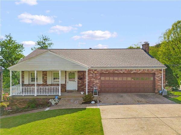 665 Woodland Rd , Canonsburg, PA 15317