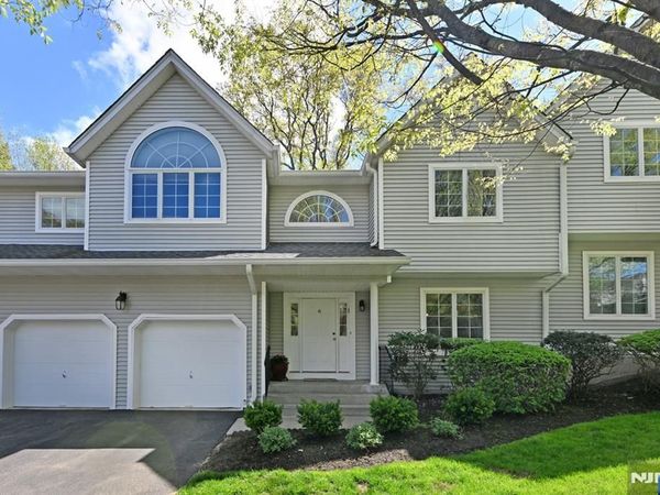 6 Schill Place, HILLSDALE, NJ 07642