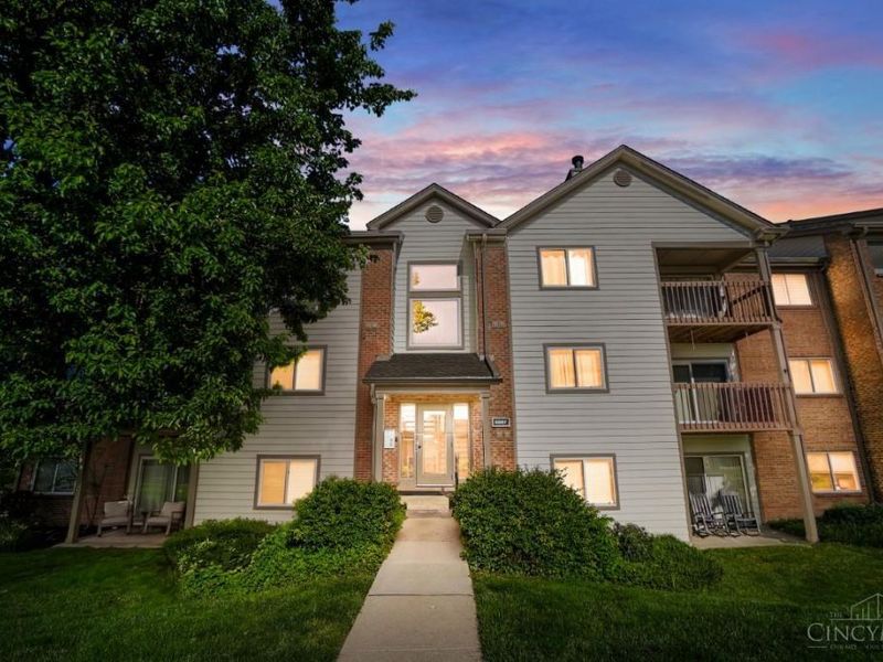 8887 Eagleview Drive, Unit 6, West Chester, OH 45069 Photo 1