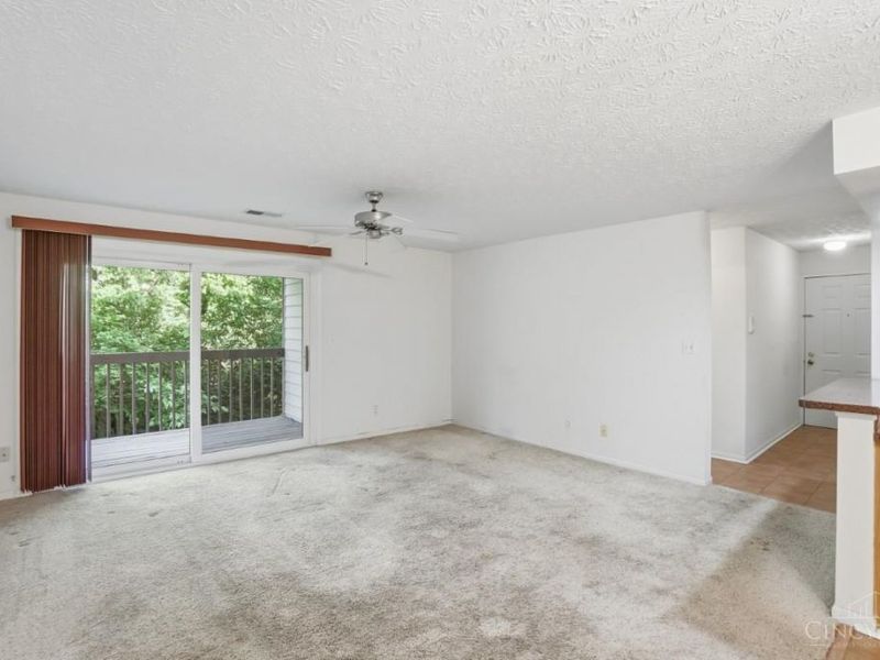 8887 Eagleview Drive, Unit 6, West Chester, OH 45069 Photo 12