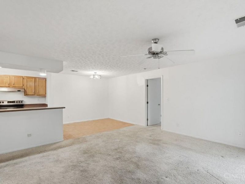 8887 Eagleview Drive, Unit 6, West Chester, OH 45069 Photo 14
