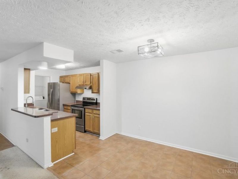 8887 Eagleview Drive, Unit 6, West Chester, OH 45069 Photo 15