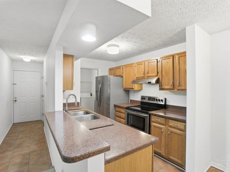 8887 Eagleview Drive, Unit 6, West Chester, OH 45069 Photo 17