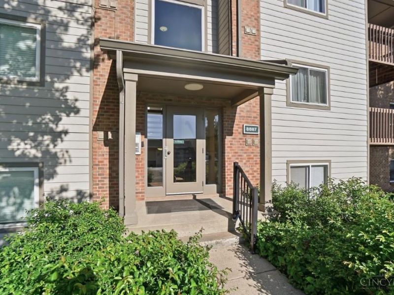 8887 Eagleview Drive, Unit 6, West Chester, OH 45069 Photo 5