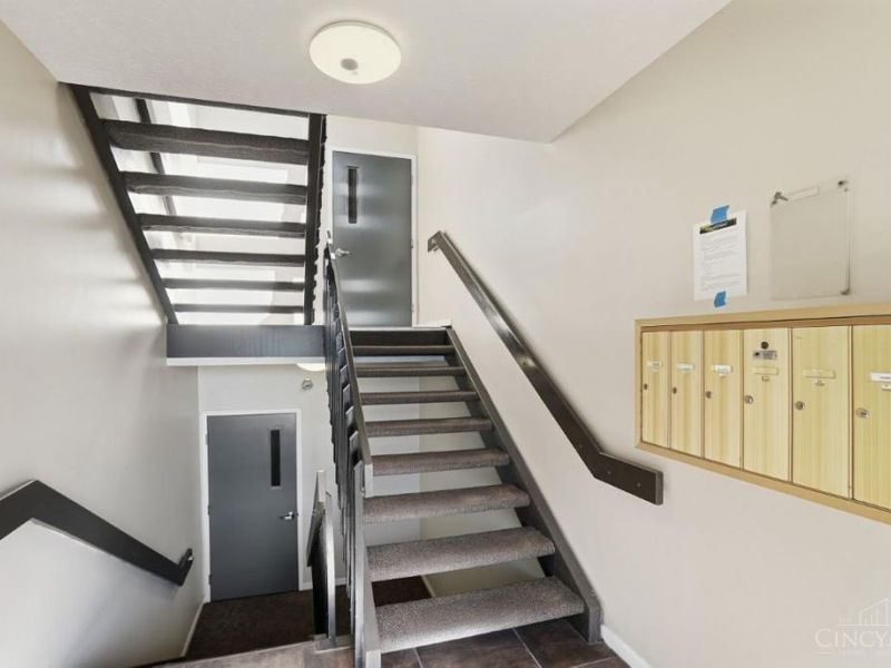8887 Eagleview Drive, Unit 6, West Chester, OH 45069 Photo 7