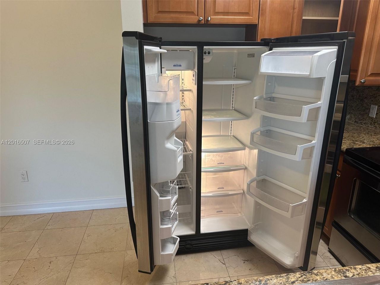 322 Madeira Ave, Unit 302, Coral Gables, FL 33134 Photo