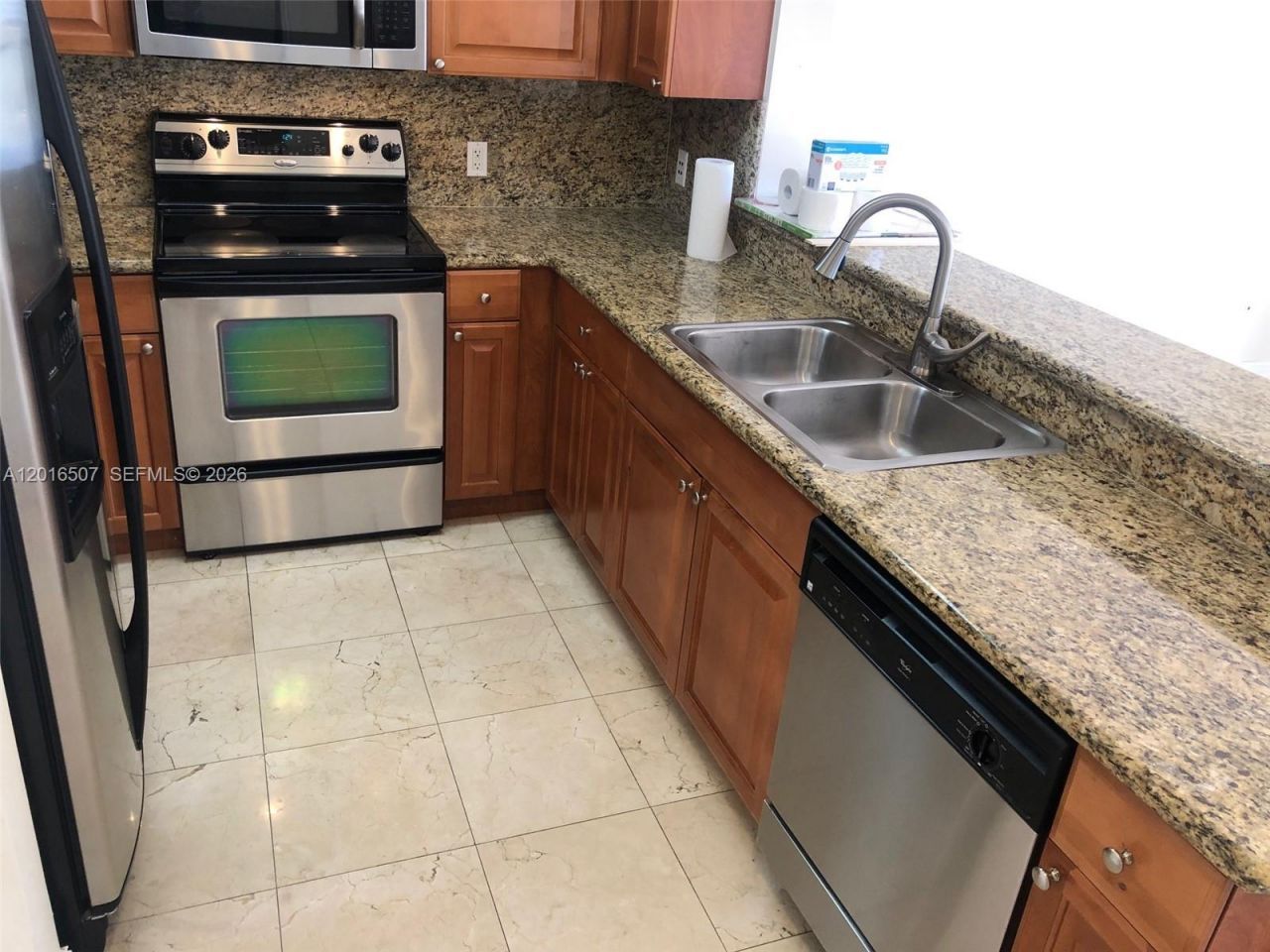 322 Madeira Ave, Unit 302, Coral Gables, FL 33134 Photo