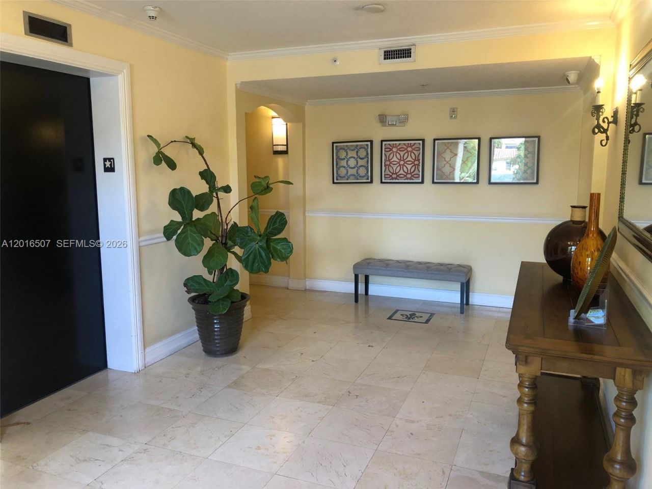 322 Madeira Ave, Unit 302, Coral Gables, FL 33134 Photo