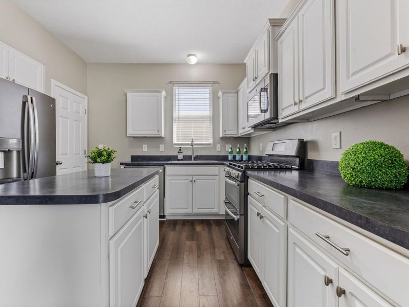 5633 Renner Road, Columbus, OH 43228 Photo 5
