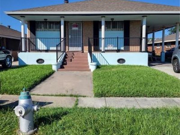 7110 BUNKER HILL Road , New Orleans, LA 70127