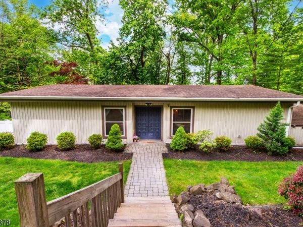32 Foremost Mountain Rd, Montville, NJ 07082