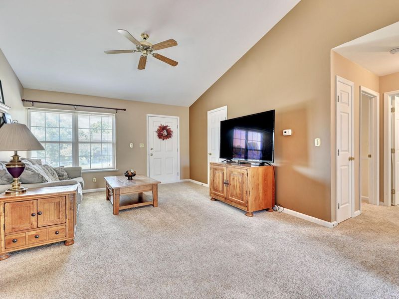 1926 Cardinal Way, Hebron, KY 41048 Photo 5