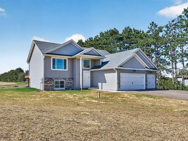 2130 357th Avenue NE, Cambridge, MN 55008