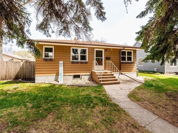 110 4th Street SE, Barnesville, MN 56514