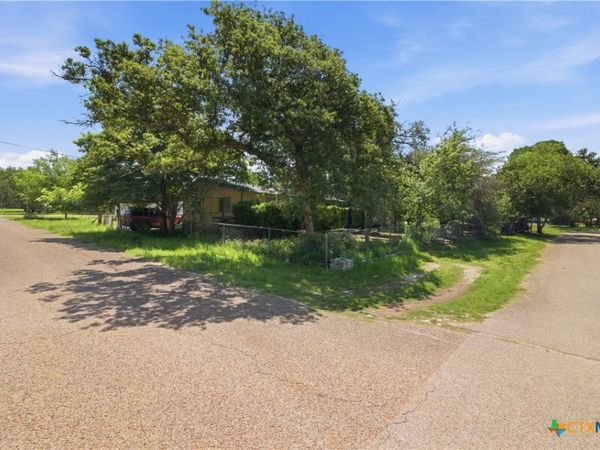 15 S Cliffwood Circle , Belton, TX 76513