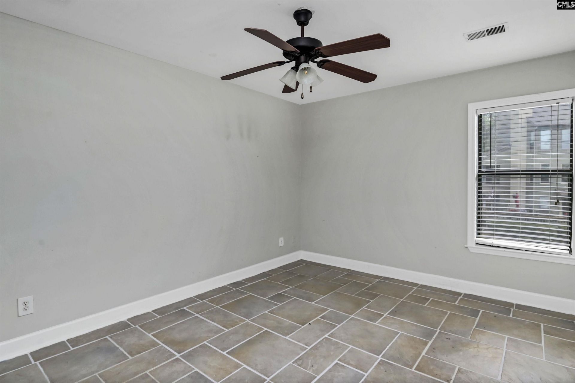 1441 Old Chapin Road  Photo 18