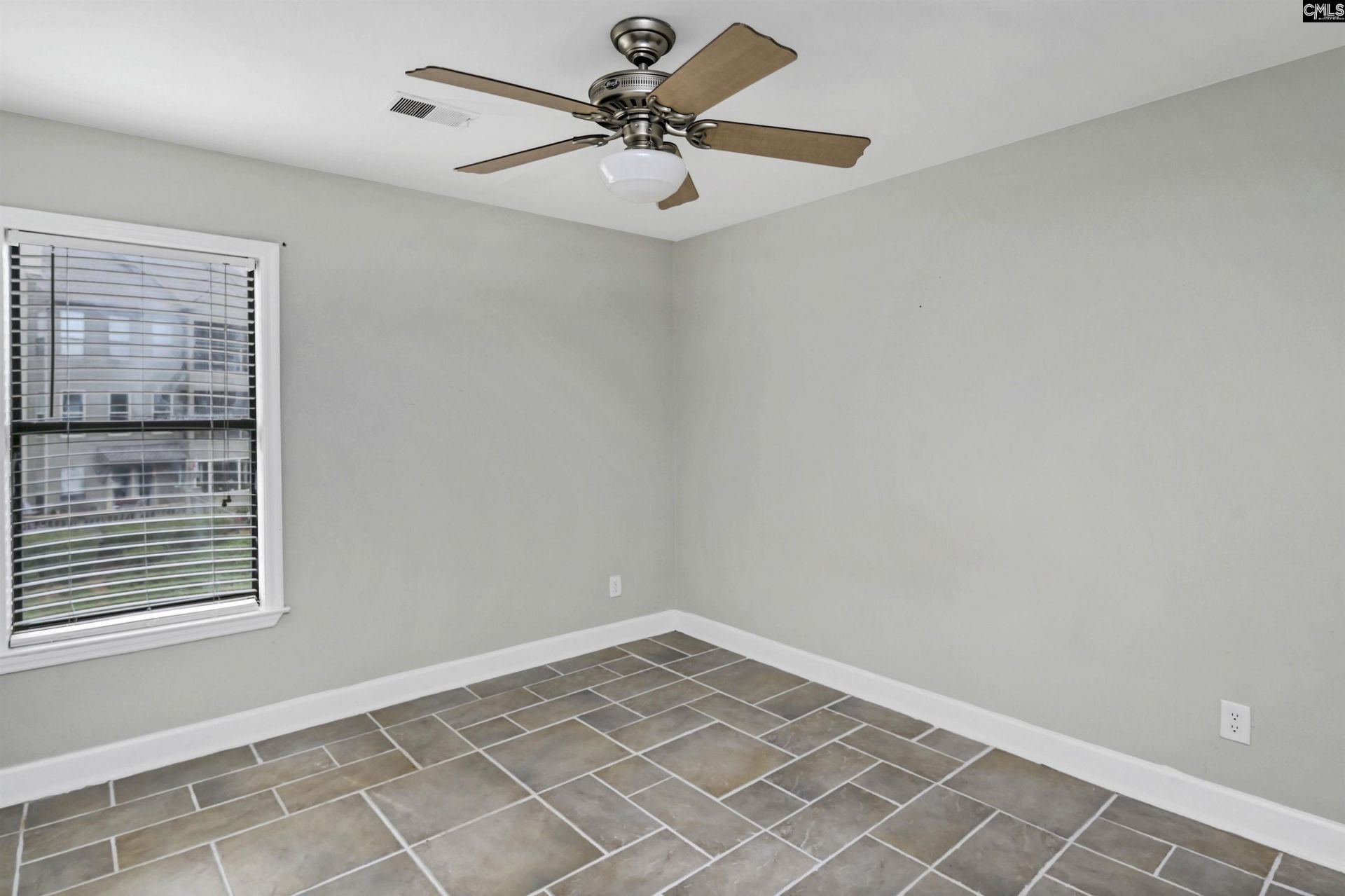 1441 Old Chapin Road  Photo 23