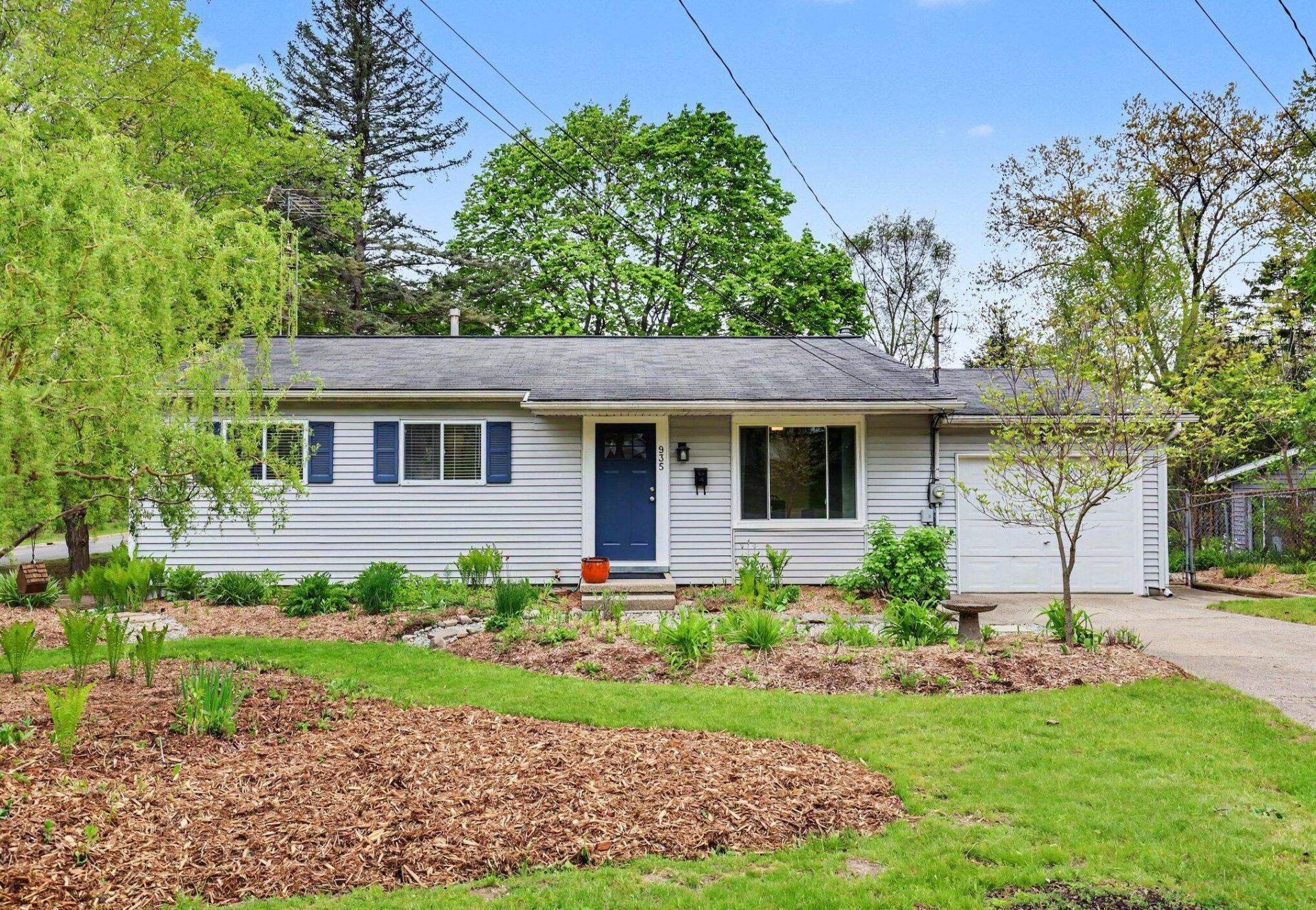 935 S Baldwin Street, Greenville, MI 48838 Main Photo