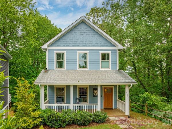 221 Courtland Place , Asheville, NC 28801