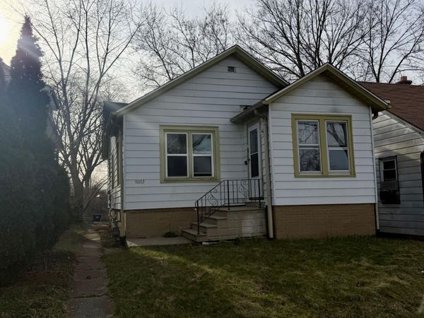 5053 N 28th St, Milwaukee, WI 53209