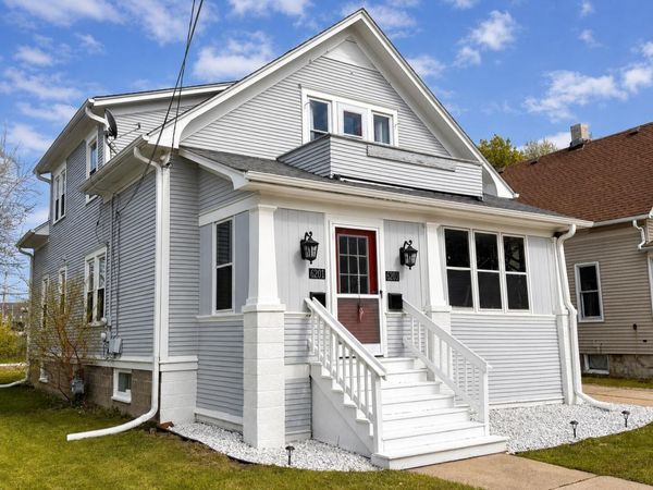 6201 25th Ave, Kenosha, WI 53143