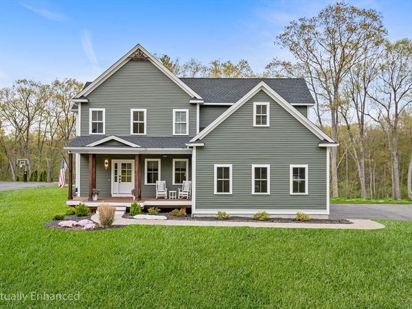 396 Elmwood Ave, Holden, MA 01522