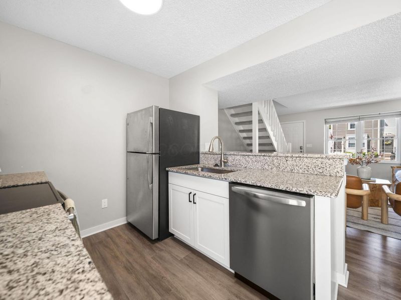 4947 Singleton Drive, Unit 13D, Hilliard, OH 43026 Photo 9