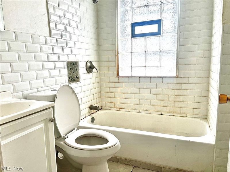 3679 E 105th Street, Cleveland, OH 44105 Photo 9