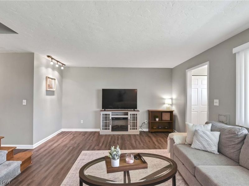 25345 Country Club Boulevard, Unit 12-11, North Olmsted, OH 44070 Photo 12