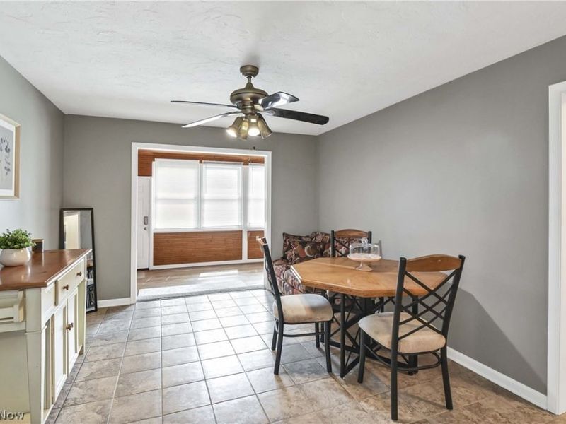25345 Country Club Boulevard, Unit 12-11, North Olmsted, OH 44070 Photo 17