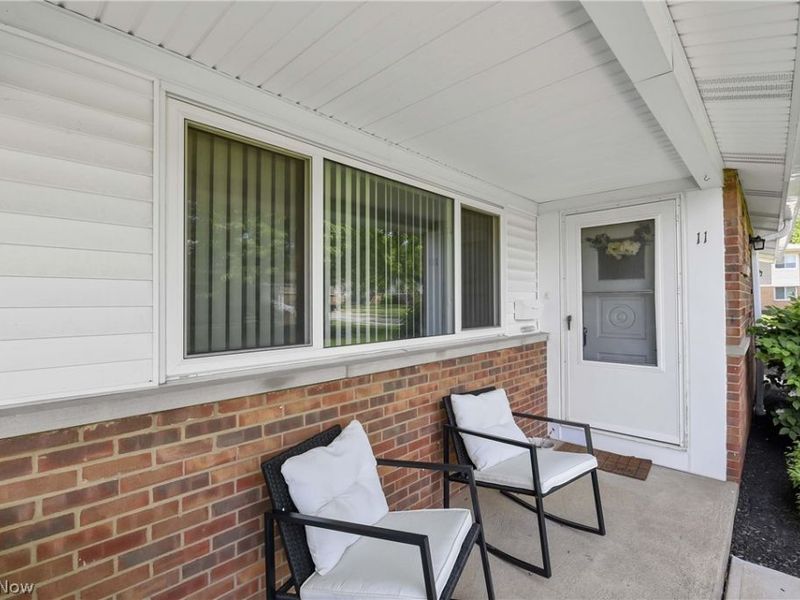25345 Country Club Boulevard, Unit 12-11, North Olmsted, OH 44070 Photo 5