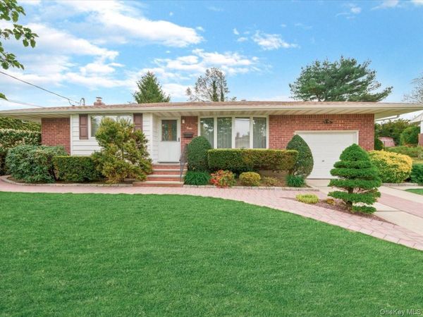 12 Joyce Lane , Commack, NY 11725