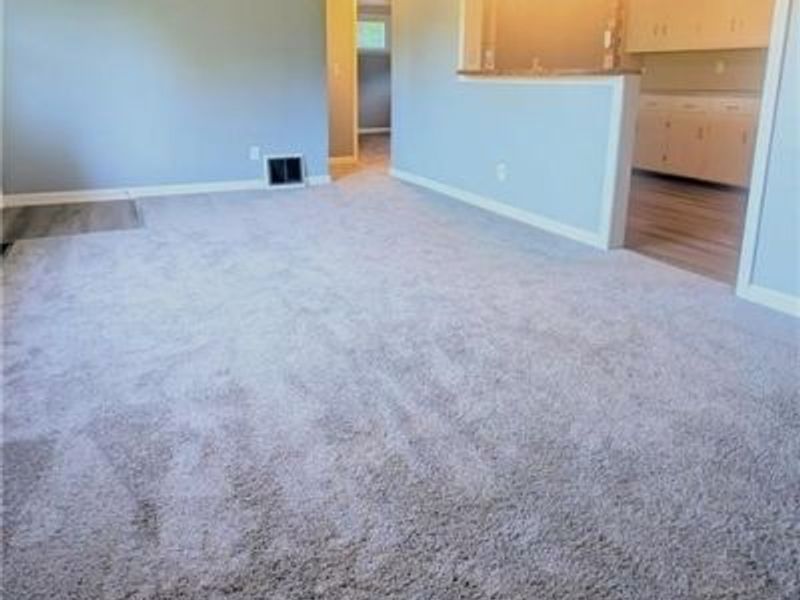 495 W Texas Avenue , Sebring, OH 44672 Photo 10