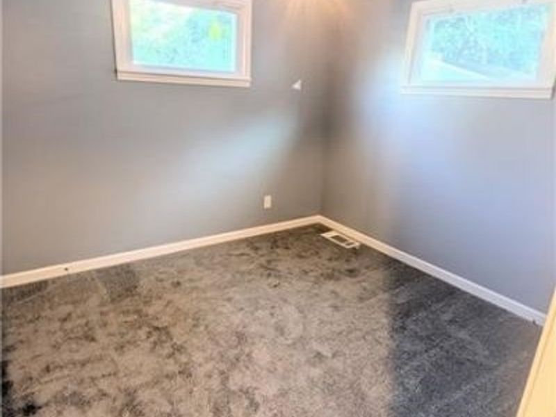 495 W Texas Avenue , Sebring, OH 44672 Photo 6
