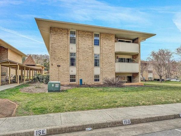 5260 Crossbow CIR, Unit 15C, Roanoke, VA 24018