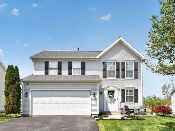 865 Surrey Hill Way, Rochester, NY 14623