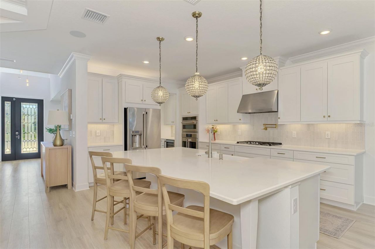 10192 Milky Way Circle, Sarasota, FL 34241 Photo