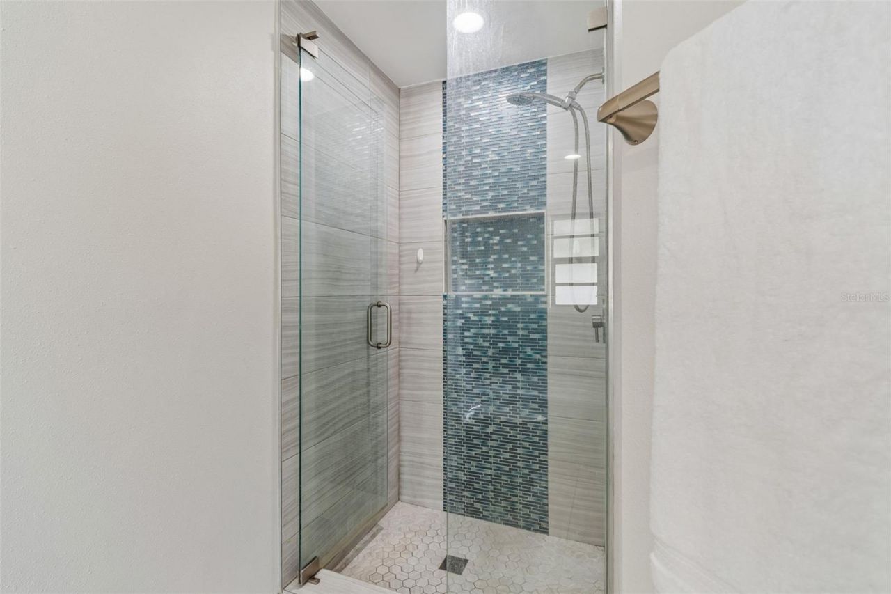 4201 W Wyoming Avenue, Tampa, FL 33616 Photo