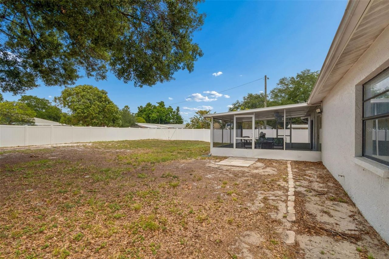 4201 W Wyoming Avenue, Tampa, FL 33616 Photo