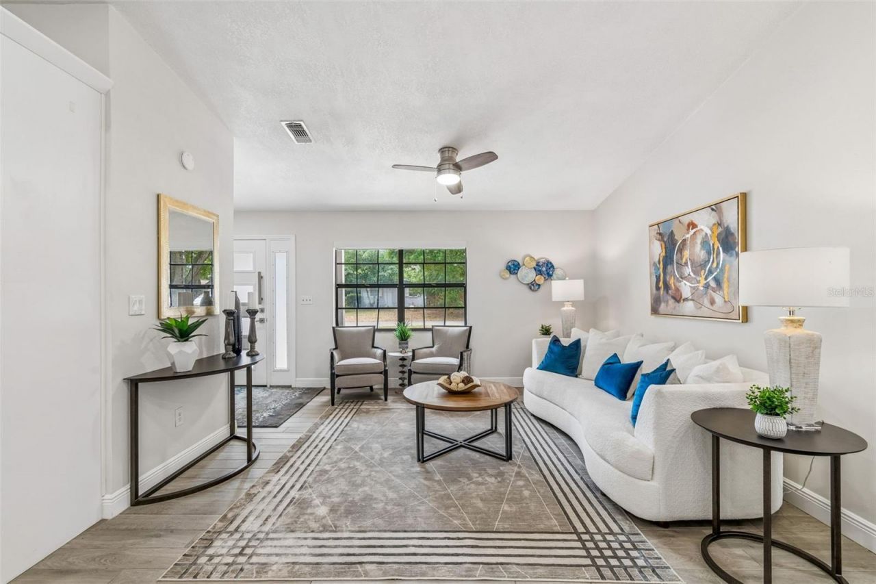 4201 W Wyoming Avenue, Tampa, FL 33616 Photo