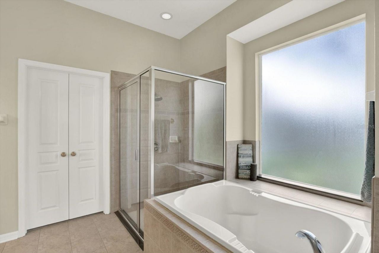 7518 Ambleside Drive, Land O Lakes, FL 34637 Photo
