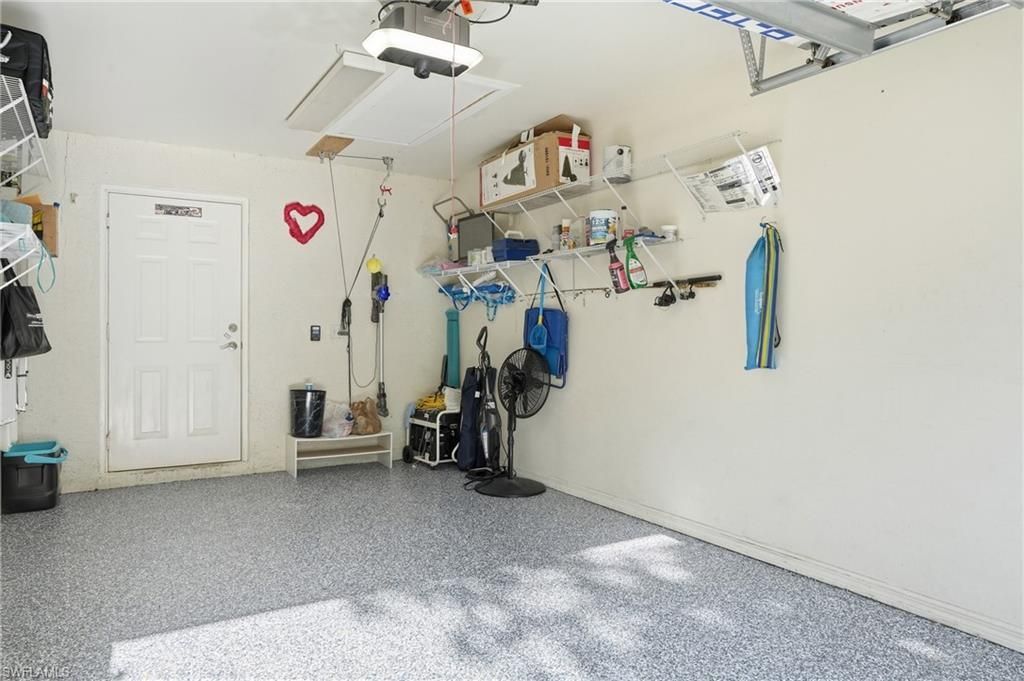 340 Robin Hood Cir, Unit 102, Naples, FL 34104 Photo