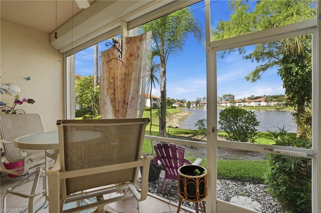 340 Robin Hood Cir, Unit 102, Naples, FL 34104 Photo