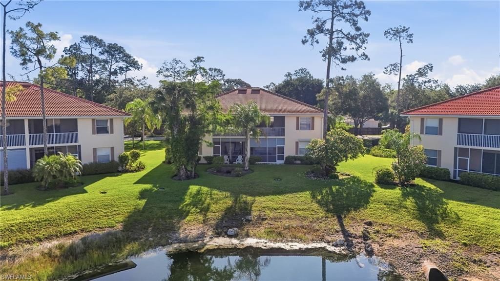 340 Robin Hood Cir, Unit 102, Naples, FL 34104 Photo