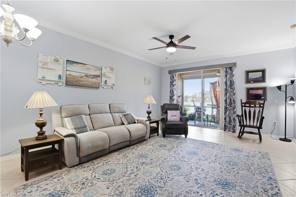 340 Robin Hood Cir, Unit 102, Naples, FL 34104 Photo